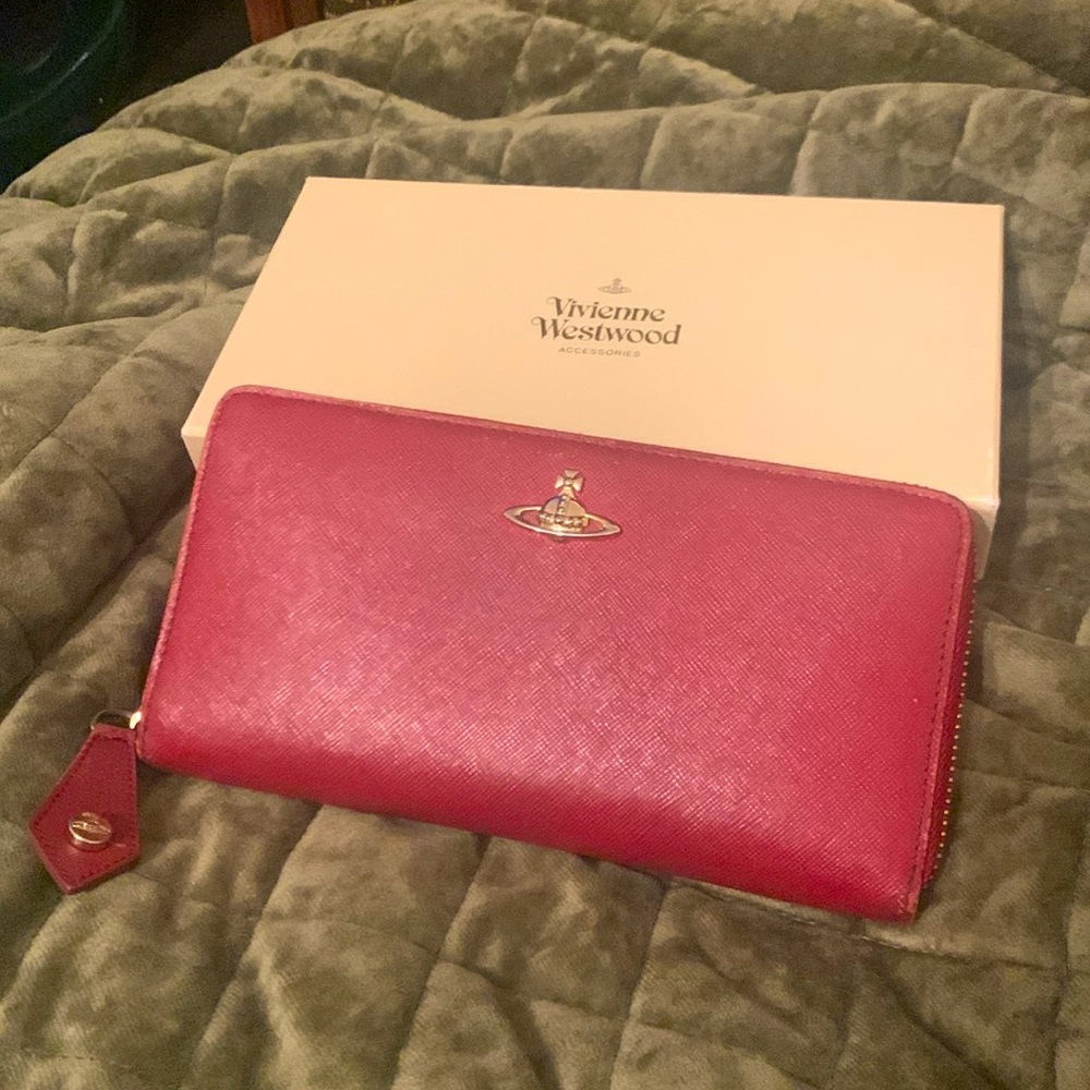 SOLD Vivienne Westwood Zippy Wallet